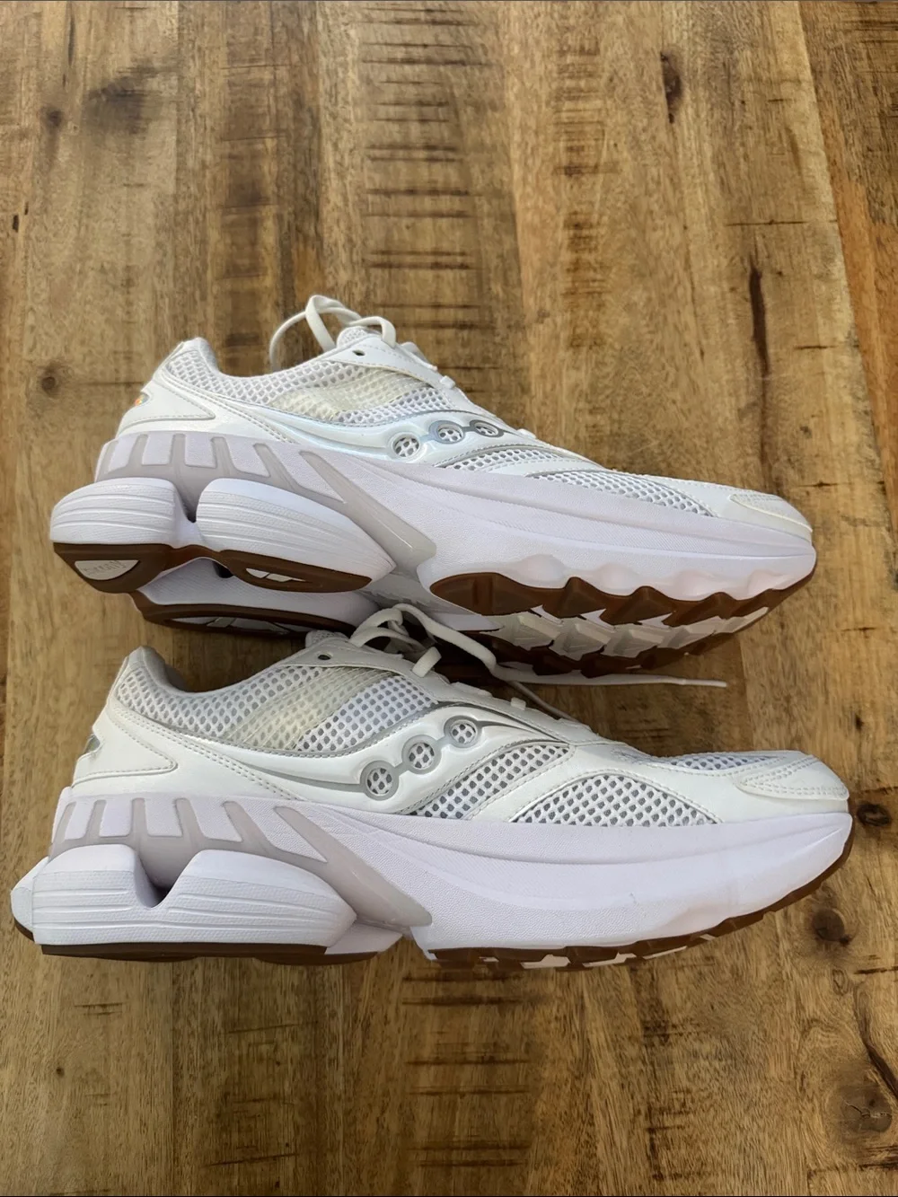 Saucony Women's GRID NXT White Mesh leather Lace-Up Athletic Sneakers NEW 12